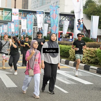 Runner Photo 4761597