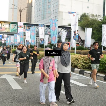 Runner Photo 4761673