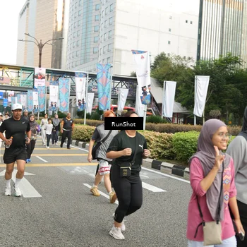 Runner Photo 4761718