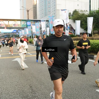 Runner Photo 4761798