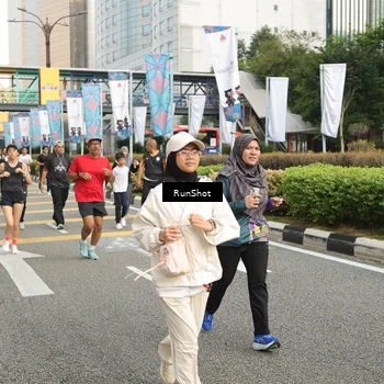 Runner Photo 4761870