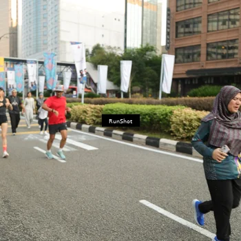 Runner Photo 4761899