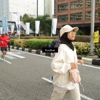 Runner Photo 4761914