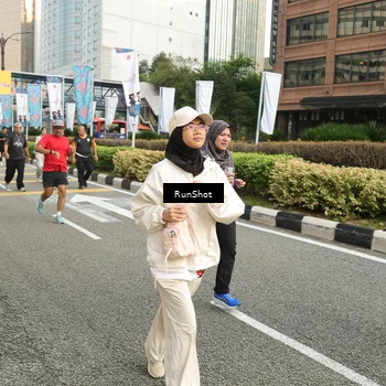 Runner Photo 4761924