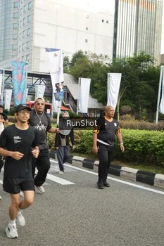 Runner Photo 4762109