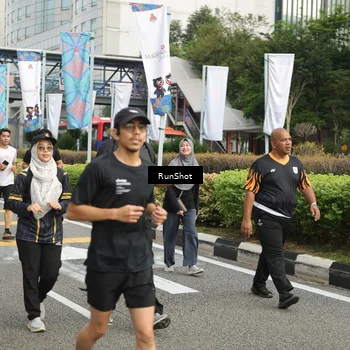 Runner Photo 4762122