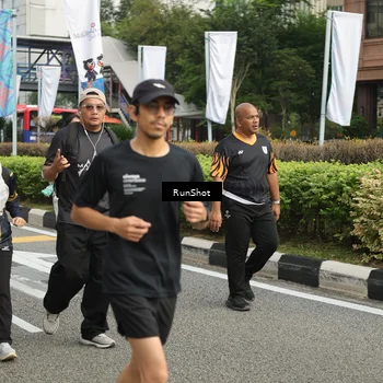 Runner Photo 4762132