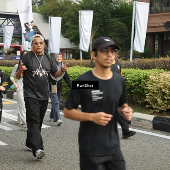 Runner Photo 4762142