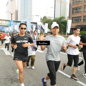 Runner Photo 4762325