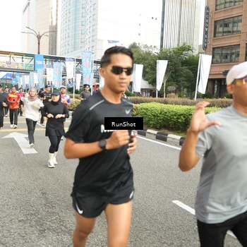 Runner Photo 4762358