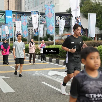 Runner Photo 4762405