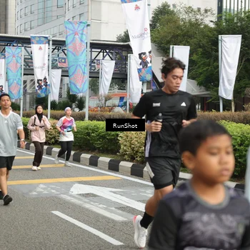 Runner Photo 4762466