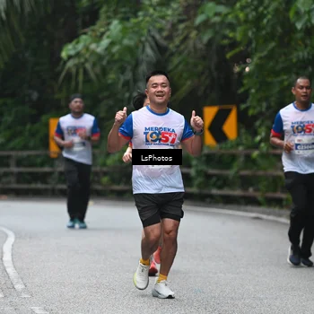 Runner Photo 4762493