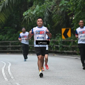 Runner Photo 4762494