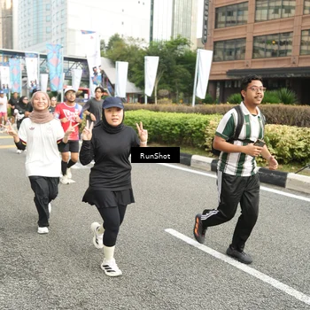 Runner Photo 4762498