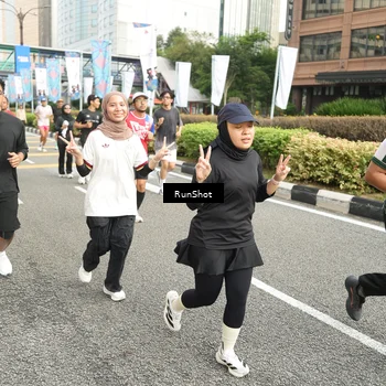 Runner Photo 4762513
