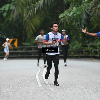 Runner Photo 4762534