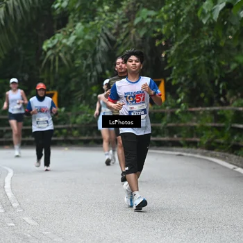 Runner Photo 4762548
