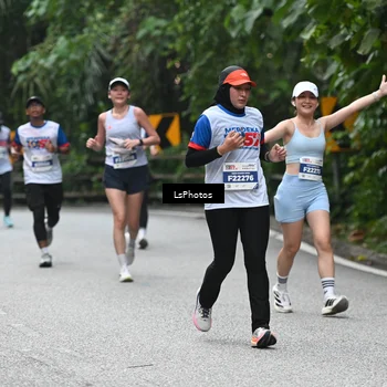 Runner Photo 4762571