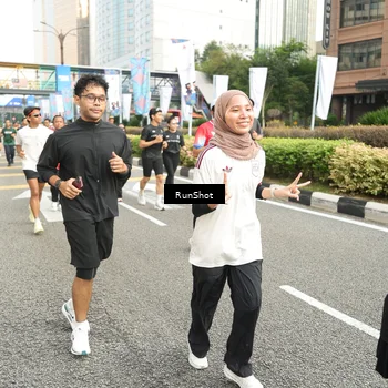 Runner Photo 4762573