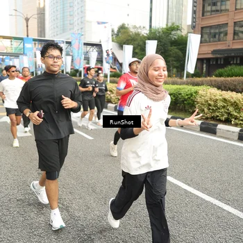 Runner Photo 4762612