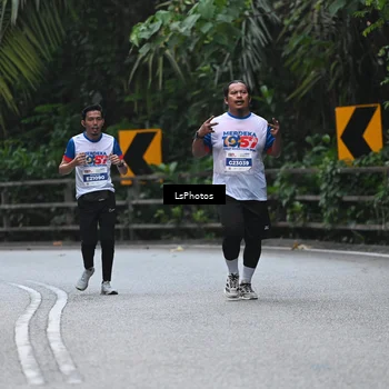 Runner Photo 4762660