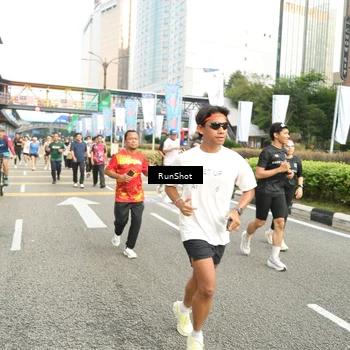 Runner Photo 4762750