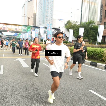 Runner Photo 4762770