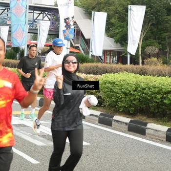 Runner Photo 4762807