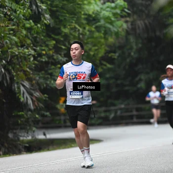 Runner Photo 4762810