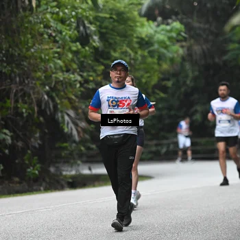 Runner Photo 4762843