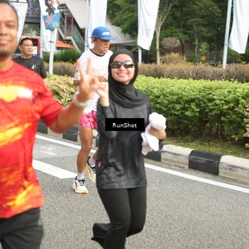 Runner Photo 4762908