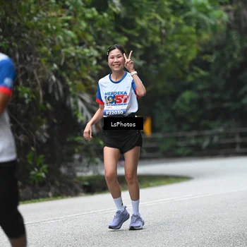 Runner Photo 4762975