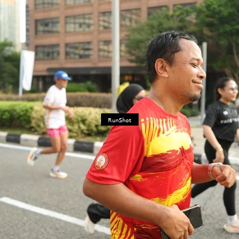Runner Photo 4762999