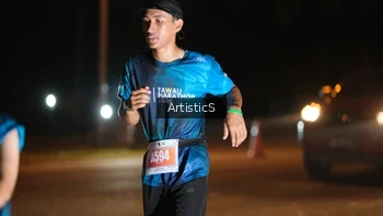 Runner Photo 4763002