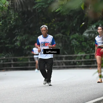 Runner Photo 4763075