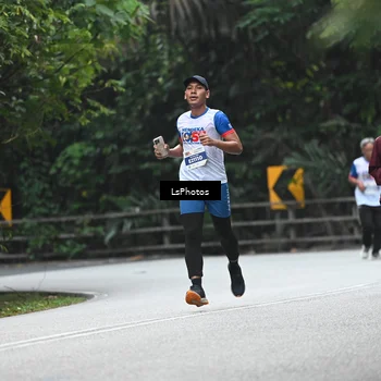 Runner Photo 4763115