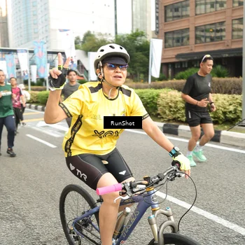 Runner Photo 4763124