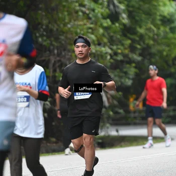 Runner Photo 4763172
