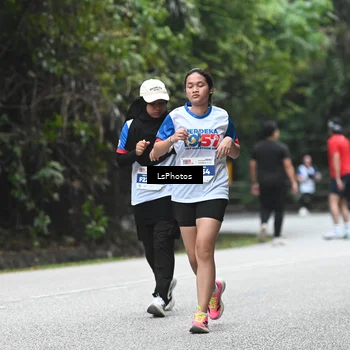 Runner Photo 4763179