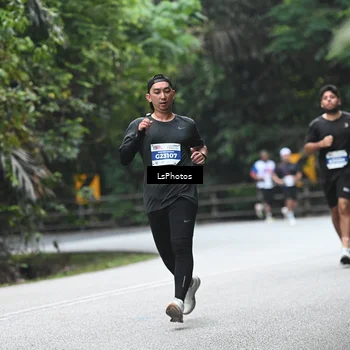 Runner Photo 4763245