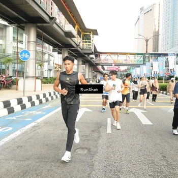 Runner Photo 4763315
