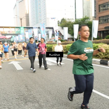 Runner Photo 4763333