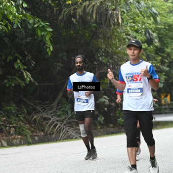 Runner Photo 4763349