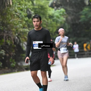 Runner Photo 4763382