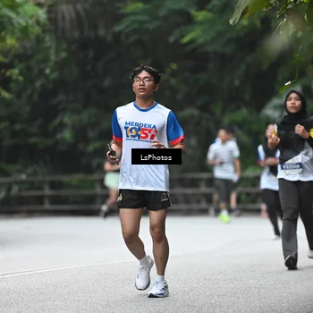 Runner Photo 4763424