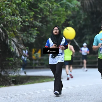 Runner Photo 4763441