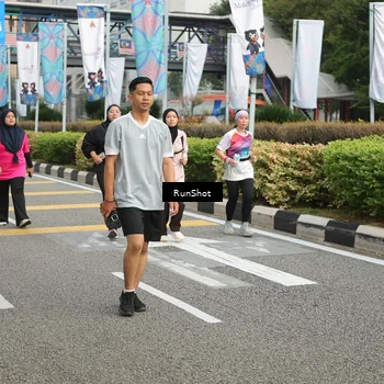 Runner Photo 4763459