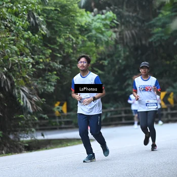 Runner Photo 4763493