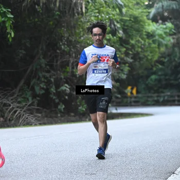 Runner Photo 4763573